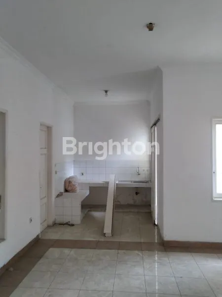 image RUMAH 3+1KT DI CRYSTAL GADING SERPONG, LT 128M², TERMURAH! (5)