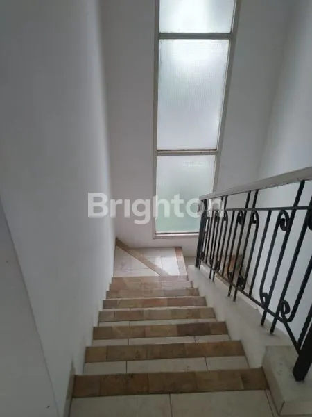 image RUMAH 3+1KT DI CRYSTAL GADING SERPONG, LT 128M², TERMURAH! (7)