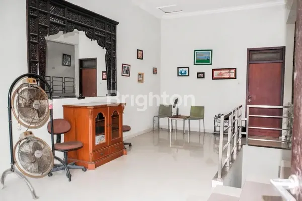 image RUMAH MODERN SIAP HUNI DI KENDANGSARI PAS BLKG JL. RAYA (6)