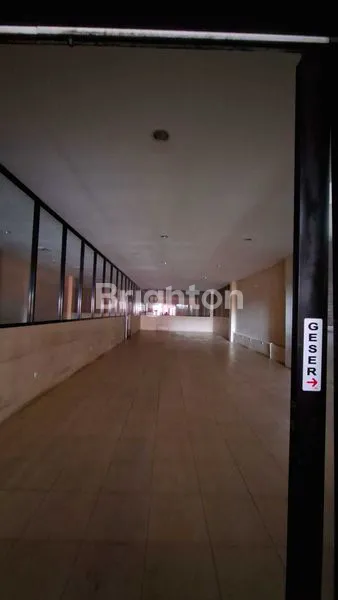 image BANGUNAN EX RESTO DI LOKASI PREMIUM JATIWARINGIN (6)