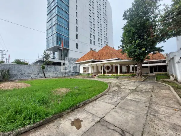 image RUMAH BANGUNAN KUNO TENGAH KOTA SEMARANG  (3)