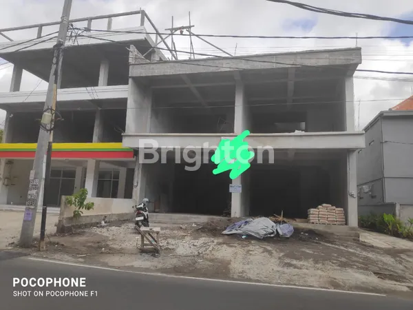 image RUKO 2 LANTAI DEKAT PANTAI BERAWA CANGGU (1)