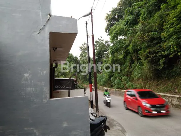 image RUMAH KOST DEWI SARTIKA GUNUNG PATI SEMARANG (4)