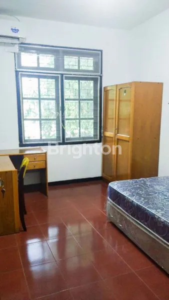 image DIJUAL RUMAH KOS SIWALANKERTO DEKAT PETRA DAN PUJAS (3)