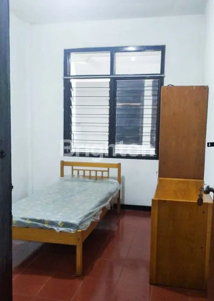 image DIJUAL RUMAH KOS SIWALANKERTO DEKAT PETRA DAN PUJAS (5)