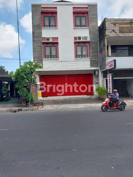 image RUKO 3 LANTAI DISEWAKAN DI JALAN HASANUDDIN, DENPASAR – LOKASI STRATEGIS\\\\N (1)