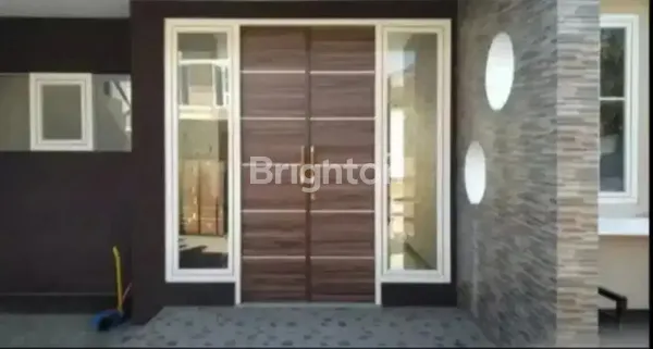 image GUNUNG ANYAR EMAS MINIMALIS DUA LANTAI (2)