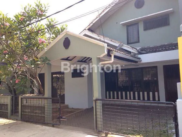 image RUMAH MEWAH 1.5 LANTAI DI PEJATEN INDAH, 5KT 4KM, SHM (8)