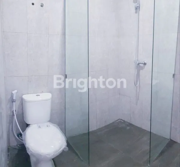 image RUMAH BARU PALM BEACH IMPERIAL PAKUWON CITY VIEW UTARA (4)