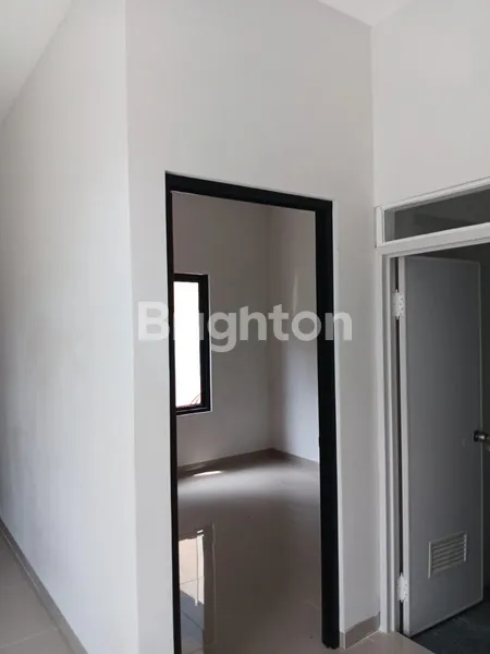 image RUMAH KAMPUNG BELAKANG PERMATA CALLYSTA BINTARO SEKTOR 9 (4)