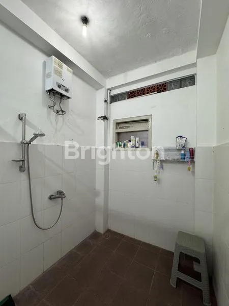 image RUMAH 2 LANTAI SIAP HUNI STRATEGIS SOLO BARU (5)