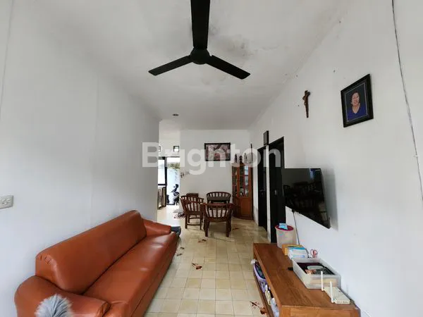 image RUMAH NYAMAN 3KT DI JALAN GUNUNG SALAK, SEMI-FURNISHED (5)