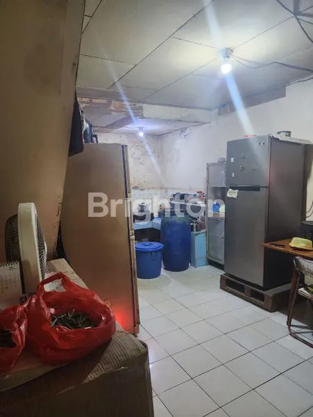 image RUMAH JEMBATAN BESI 60M2 TAMBORA JAKARTA BARAT BUTUH RENOVASI (4)