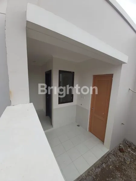 image RUMAH MINIMALIS 2 LANTAI DI AMAGRIYA DWI BUAH BATU SHM (6)