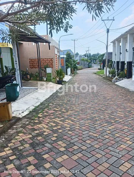 image HUNIAN CANTIK SEMI FURNISHED DI VILLA RIZKI ILHAMI 2 DEKAT MCD SAWANGAN (2)