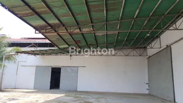 image GUDANG BESAR SIAP HUNI (7)