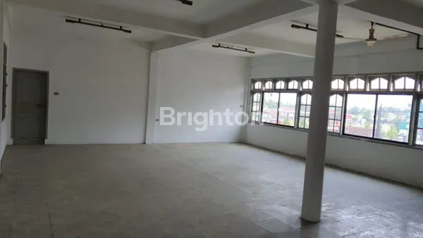 image GUDANG BESAR SIAP HUNI (4)