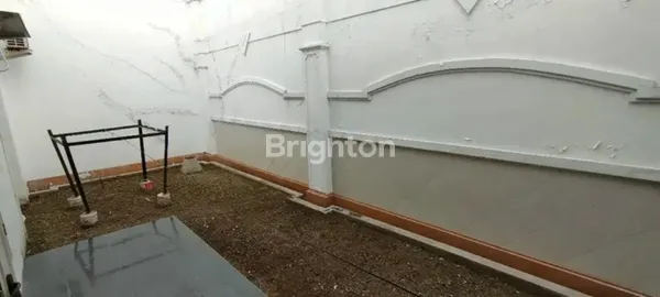 image DIJUAL RUMAH SECOND MANYAR REJO SIAP HUNI, STRATEGIS DEKAT KE TENGAH KOTA (4)