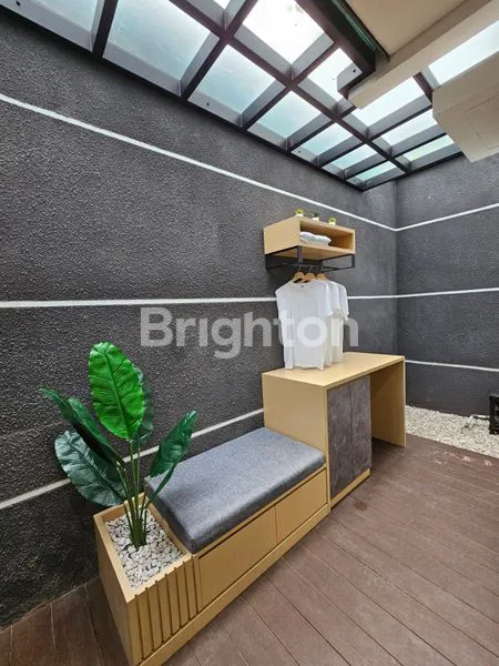 image JUAL CEPAT RUMAH FULL FURNISHED SERPONG JAYA | DEKAT UNPAM, PARADISE, AEON BSD, STASIUN KRL RAWA BUNTU, PINTU TOL, PUSDIKLAT, LOKA, TERAS KOTA, LATINOS, PUSPITEK, TEKNO, SINAR MAS, DLL (8)