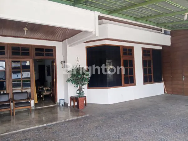 image RUMAH DEKAT MIROTA GODEAN (1)