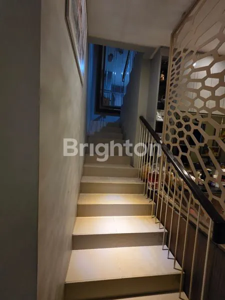 image ROYAL RESIDENCE SIAP HUNI FULL FURNISHED 2 CARPORT (1)