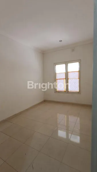 image RUMAH SIAP HUNI KT 2 + 1 DI PURIMAS MEPET UPN MERR SURABAYA  (5)