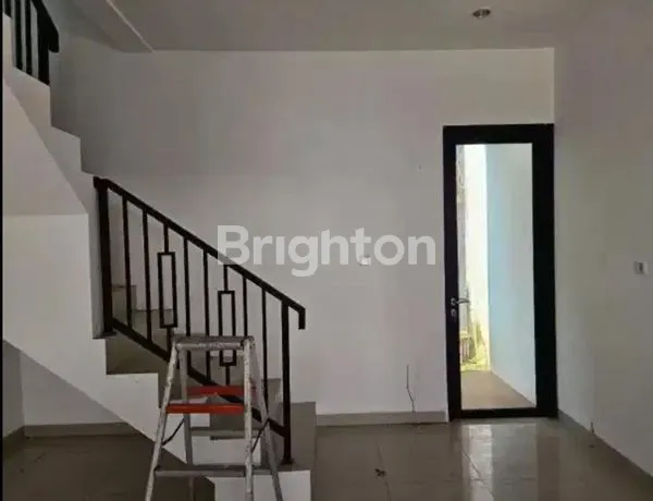 image RUKO STRATEGIS 2 LANTAI DI FLORA ARYANA KARAWACI SIAP PAKAI (2)