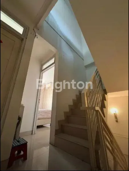 image RUMAH  3 LANTAI SIAP HUNI DI TAMAN PALEM LESTARI. (5)