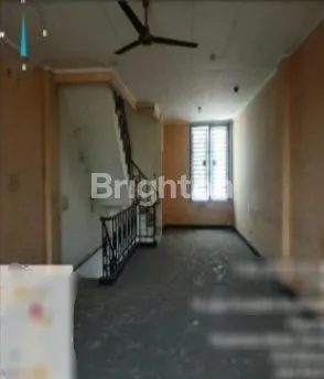 image JUAL CEPAT RUKO 3 LANTAI AREA MEDAN SATRIA BEKASI (1)