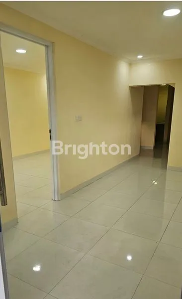 image DIJUAL RUMAH BARU RENOVASI 3 LANTAI DI KELAPA GADING JAKARTA UTARA   SIAP HUNI (4)