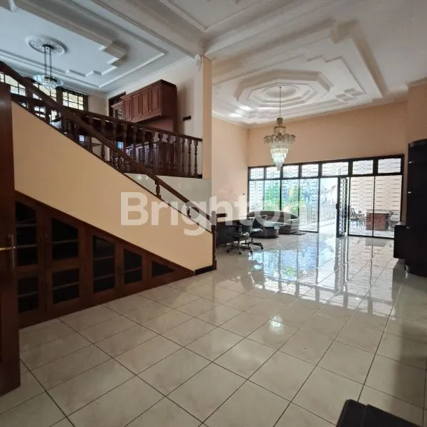 image RUMAH STRATEGIS DI PUSAT PARE KEDIRI – COCOK USAHA & HUNIAN (1)