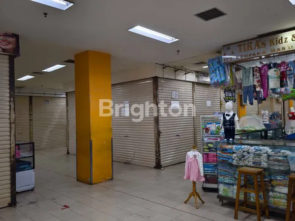 image PUSAT RETAIL TERBESAR, DIANTARA JAKARTA PUSAT DAN JAKARTA UTARA (3)