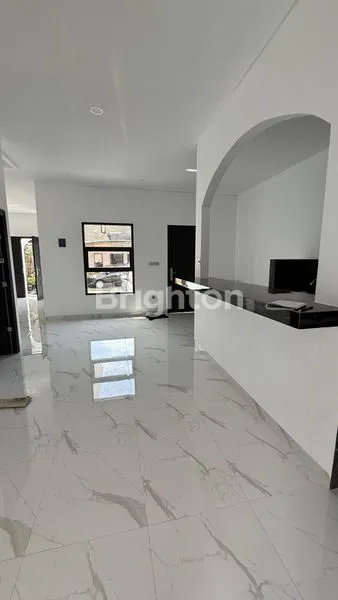 RUMAH BARU MINIMALIS PREMIUM SETIABUDI REGENCY NUANSA VILLA DENGAN VIEW ASRI