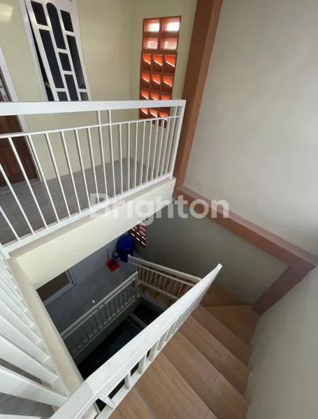 image KOST PRIA PREMIUM 3 LANTAI LOKASI STRATEGIS DEKAT 4 UNIVERSITAS (6)