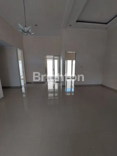 image HUNIAN STRATEGIS 223M² DI CIPUTRA GROUP, AKSES MUDAH KE RS & SEKOLAH (3)