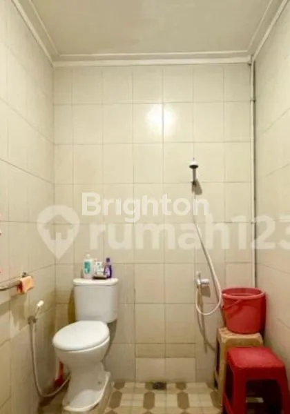 image RUMAH 3 LANTAI BEBAS BANJIR, DEPAN RUMAH BISA DILALUI 2 MOBIL DI DURI KEPA TANJUNG DUREN (4)