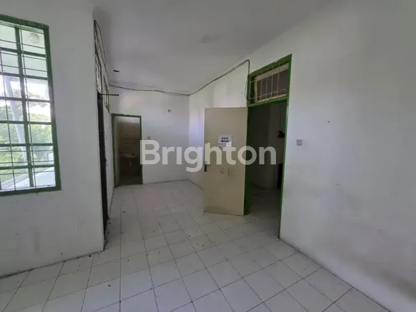 image  RUMAH DI GRAHA INDAH, GAYUNG KEBONSARI DEKAT MASJID BESAR MASJID AGUNG, DEKAT SEKOLAH, DEKAT MALL 	 (3)