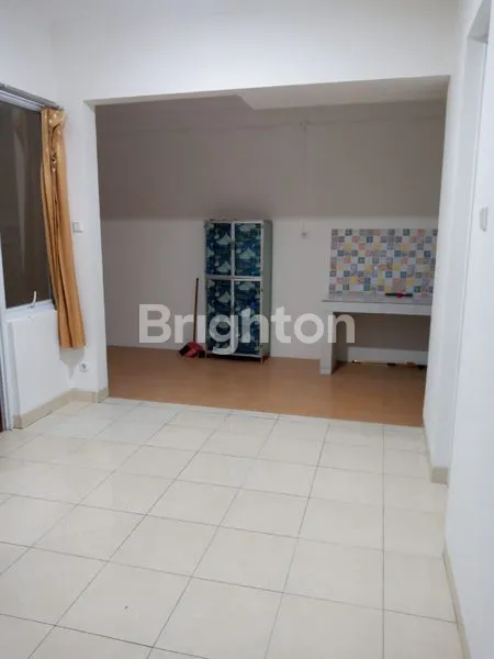 image RUMAH HOEK DENGAN 3KT, RAPI SIAP HUNI DI LEGENDA WISATA CIBUBUR, CILEUNGSI, BOGOR, JAWA BARAT (1)