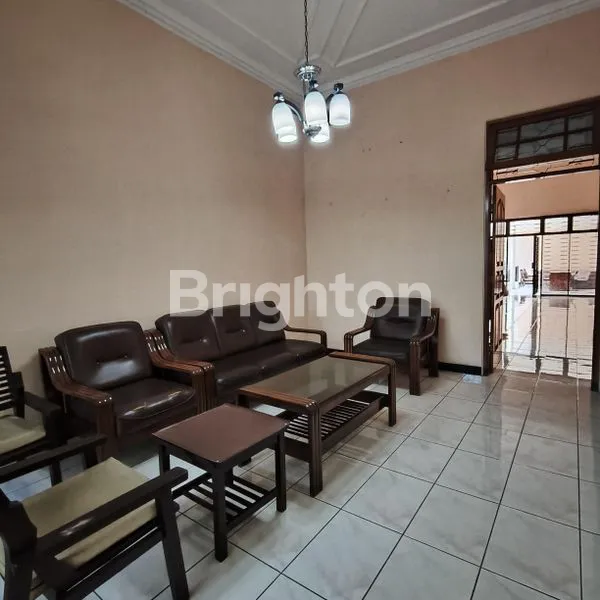 image RUMAH STRATEGIS DI PUSAT PARE KEDIRI – COCOK USAHA & HUNIAN (3)