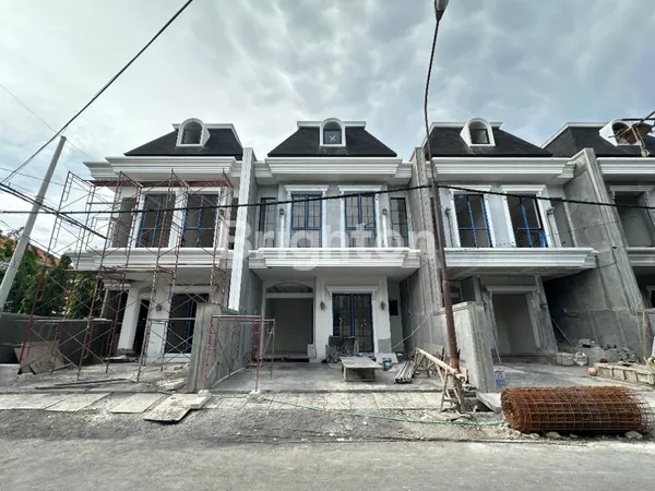 image RUMAH AMERICAN STYLE BARU GRESS DHARMAHUSADA DEKAT GALAXY MALL DAN PAKUWON CITY (1)