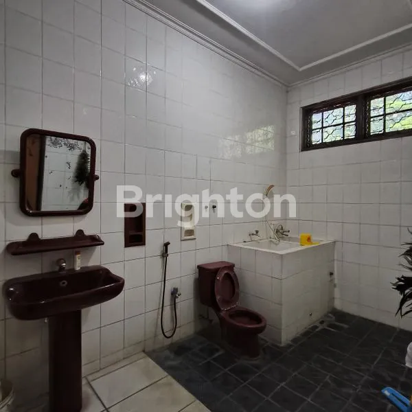 image RUMAH STRATEGIS DI PUSAT PARE KEDIRI – COCOK USAHA & HUNIAN (8)