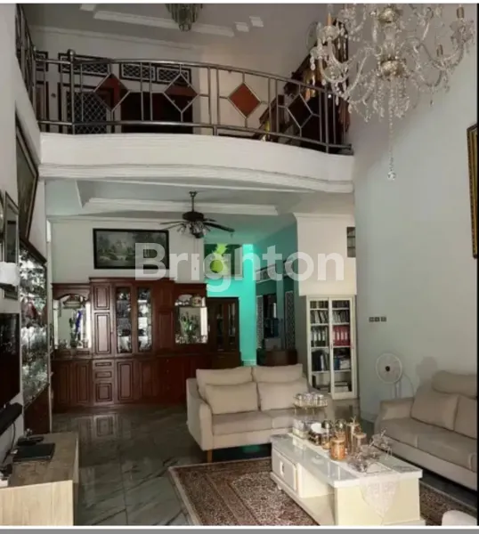 image RUMAH SIAP HUNI DALAM CLUSTER PREMIUM DKT AREA KULINER STRATEGIS EKONOMIS JUAL SEGERA (2)