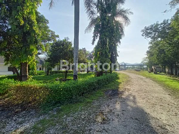 TANAH SELUAS 16.899M², LOKASI STRATEGIS 0 KM JALAN NASIONAL