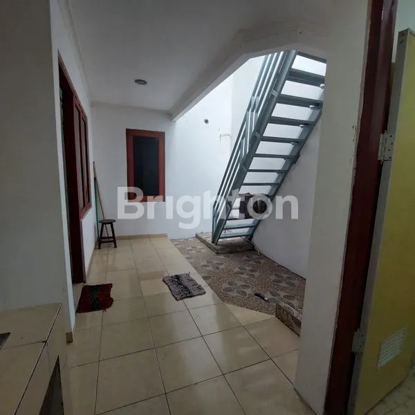 image RUMAH DI SOLO BARU DEKAT THE PARK MALL (5)