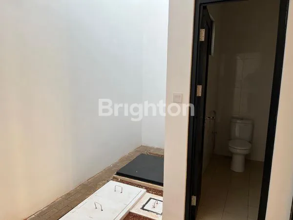 image RUKO 3,5 LANTAI STRATEGIS SIAP USAHA DI SUMMARECON CROWN GADING BEKASI (4)