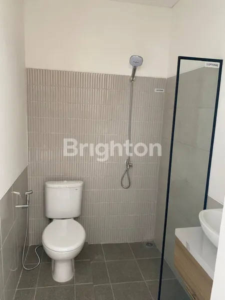 image RUMAH MODERN DENGAN FASIITAS LENGKAP (4)