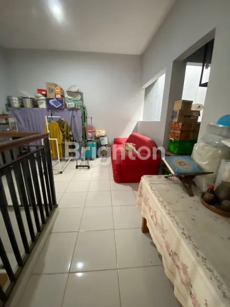 image RUMAH BAGUS 2,5 LANTAI RENI JAYA PAMULANG TANGERANG SELATAN  (4)