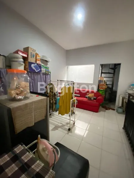 image RUMAH BAGUS 2,5 LANTAI RENI JAYA PAMULANG TANGERANG SELATAN  (6)