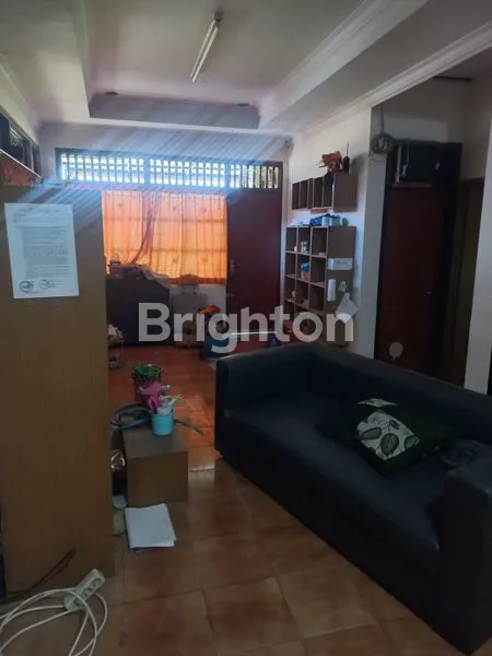 image RUMAH LETAK STRATEGIS LINGKUNGAN  PERUMAHAN COCOK UNTUK PERKANTORAN (8)