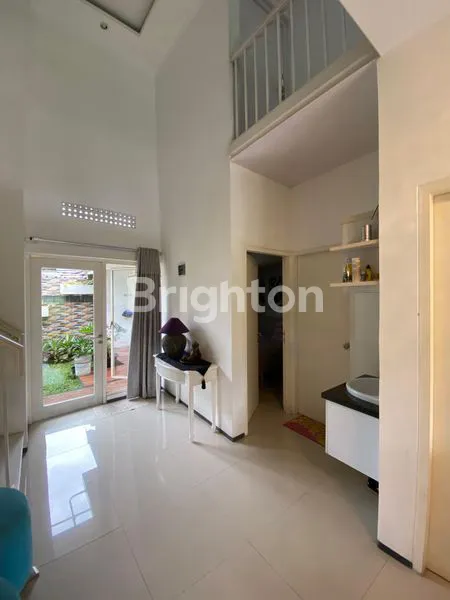 image HUNIAN NYAMAN CLUSTER FRONT VIEW RANCAMAYA GOLF ESTATE (4)